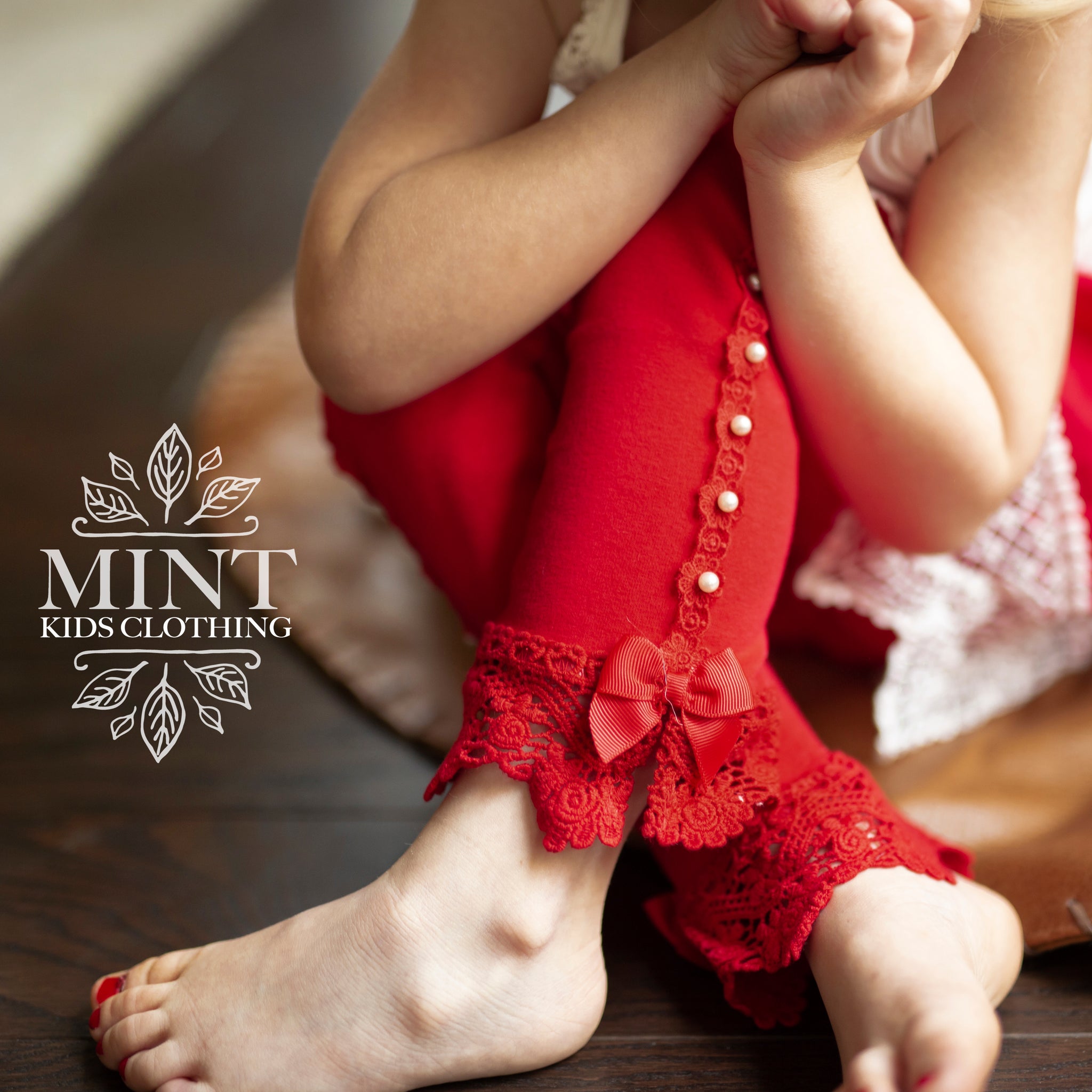 VINTAGE LACE LEGGINGS RED – Mint Love Boutique